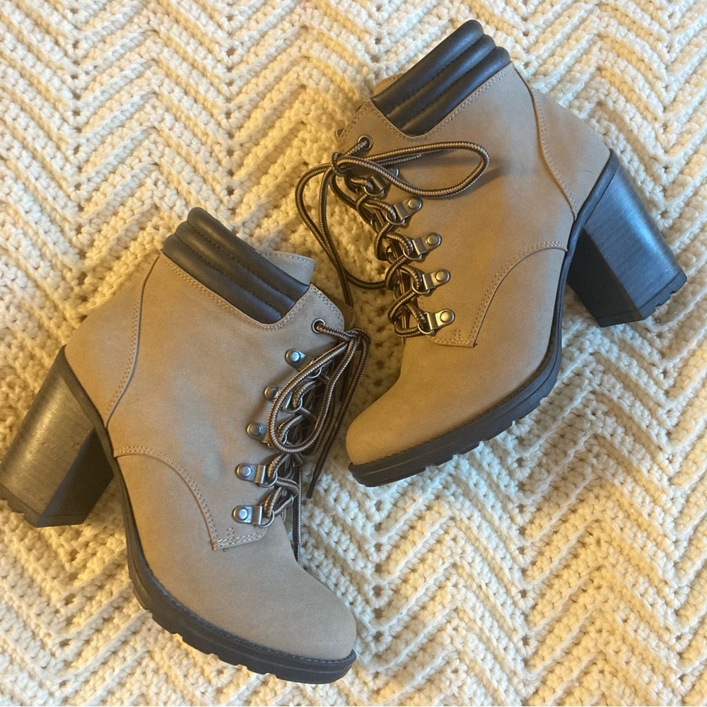 Esprit lace up ankle booties